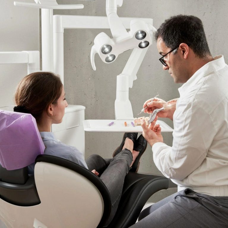 types-of-dental-crowns-and-cost-Canada-explanation